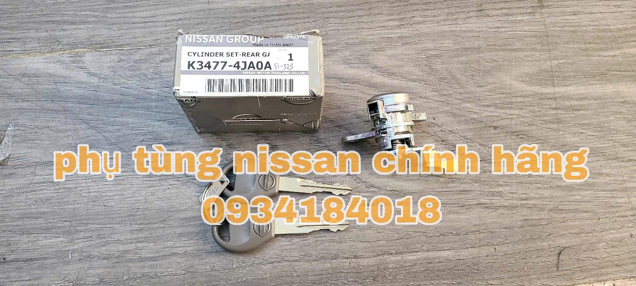 Khóa tay nắm cốp sau K3477-4JA0A Navara